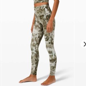 Lululemon Align 25”